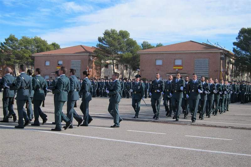 MqGuardiaCivil's tweet photo. No se trata de prever el futuro, sino de hacerlo posible. Tu futuro es tuyo y tuya la oportunidad de crearlo. Y si lo intentas? Porqué no en #La124? Adelante! #IngresoGc #OpositorGc
#Masqueguardiacivil
#GuardiaCivil #Somoslosbuenos
#ServiryProteger
#somoscompañeros https://t.co/qyf3qcCLyu