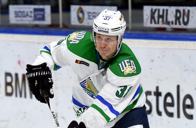 SportsTVNET's tweet photo. Bārtulis un «Salavat Julajev» Gagarina kausa izcīņu sāk ar rezultatīvu uzvaru https://t.co/3llSqkUA9t https://t.co/n3UkA923zB