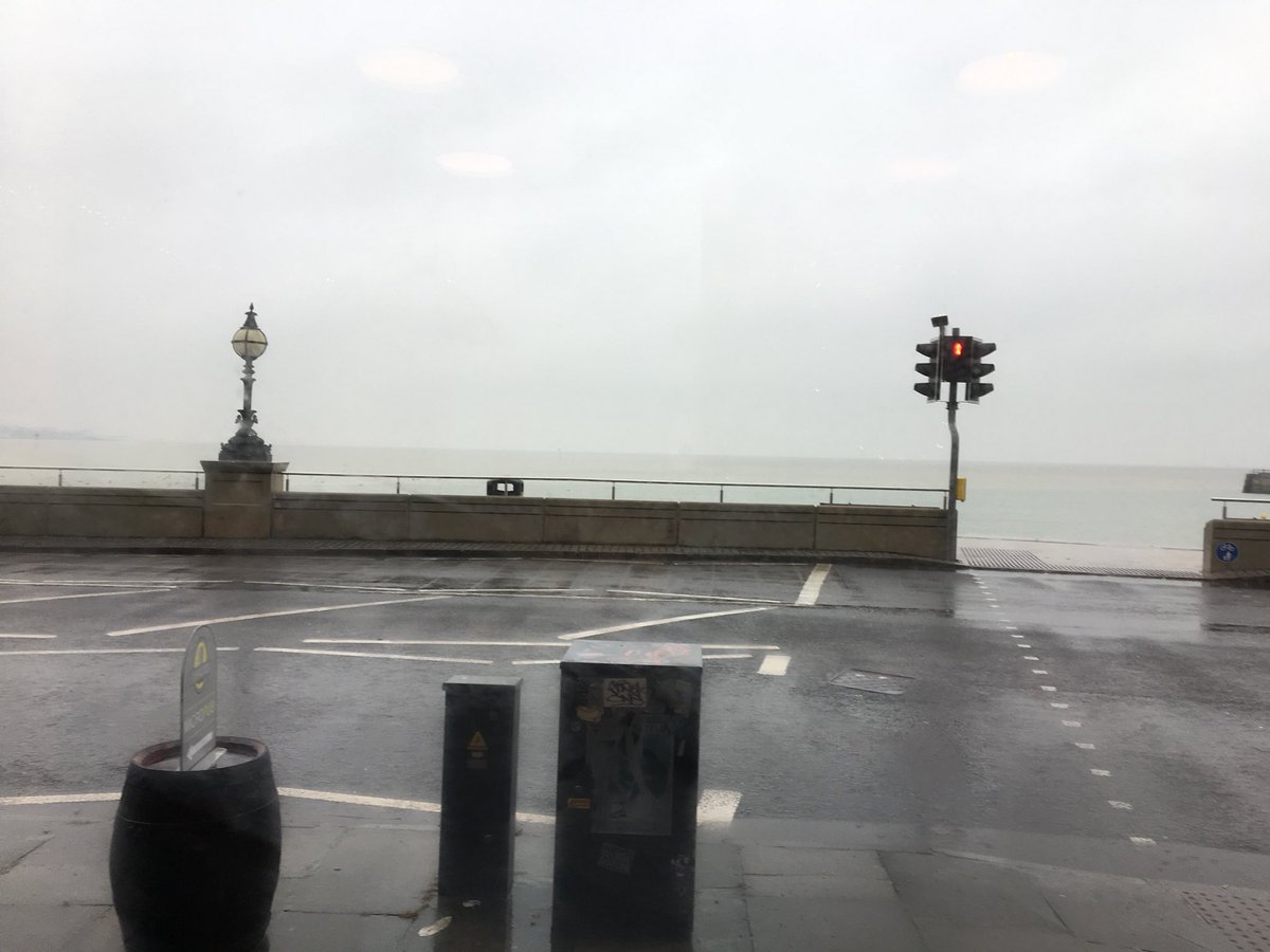 TheTwoHalvesAle's tweet photo. The snow has gone and whilst still miserable outside, nice warm welcome in here. Menu as below, or you could indulge in a gin or a wine #ale #wine #gin #cider #camrapoty https://t.co/a5Zocs5Nk4