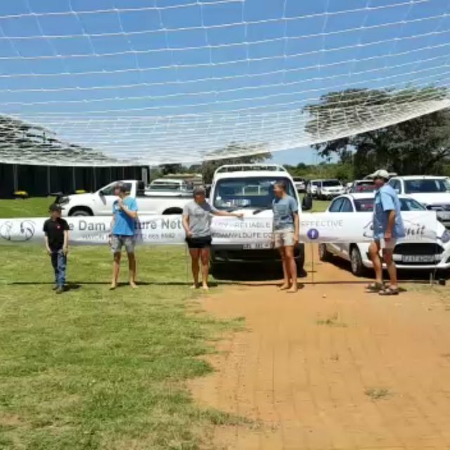 DamWildlife's tweet photo. Having fun at Castle de Wildt with the De Dam Capture Net! #vangnet #capturecompany https://t.co/IEobjdRCUs https://t.co/nG4mK4Nobi
