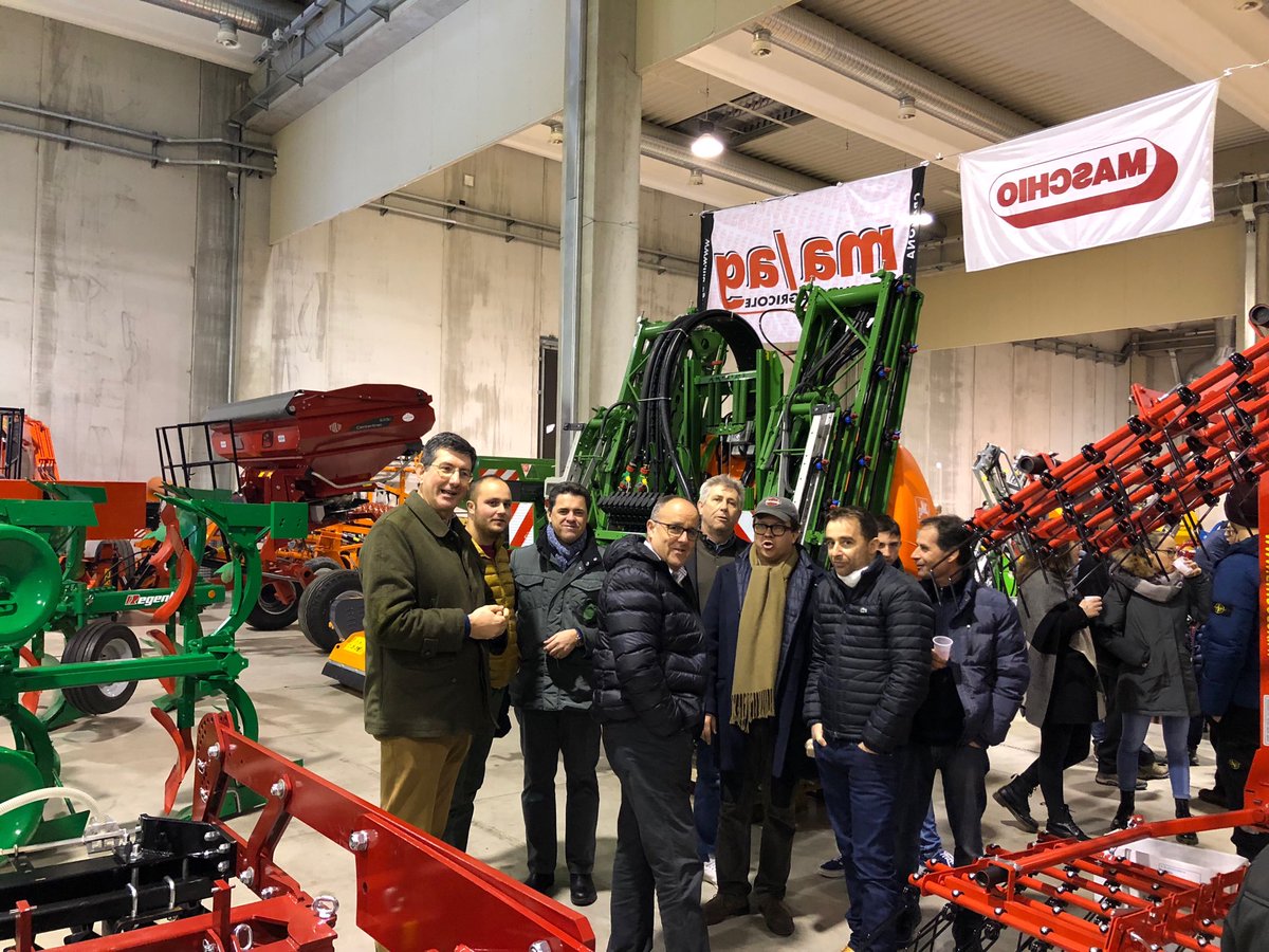 ercole62's tweet photo. Facce da Fiera. In campo https://t.co/hTrzT6A7dw