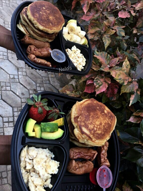 NwaBabyOne's tweet photo. Hey my Abuja people.
So I'm starting a Breakfast Food business.
A pack of Pancakes, Sausages, Eggs and Fruit. It goes for 2k(without delivery)
I'd appreciate if you guys could RT. https://t.co/4lWEZZCTzK
