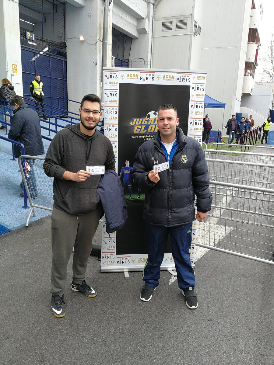 desguaceparis's tweet photo. Los ganadores de las entradas ya han pasado a recogerlas y van a disfrutar de un interesante #UCAMLinense . ¡Enhorabuena! https://t.co/c872P7RMk0