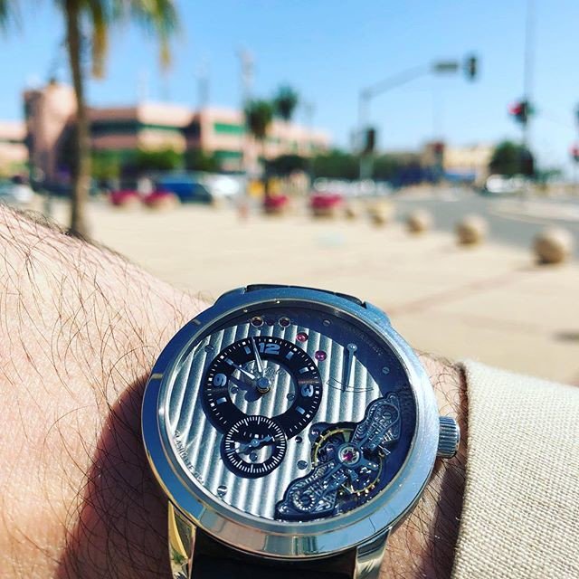 shaHorology's tweet photo. Good morning! Hope everyone has a great day ❤️ #Glashuette #Panoinverse working on the video. Coming soon🙏🙏 https://t.co/VgcVojVCln
