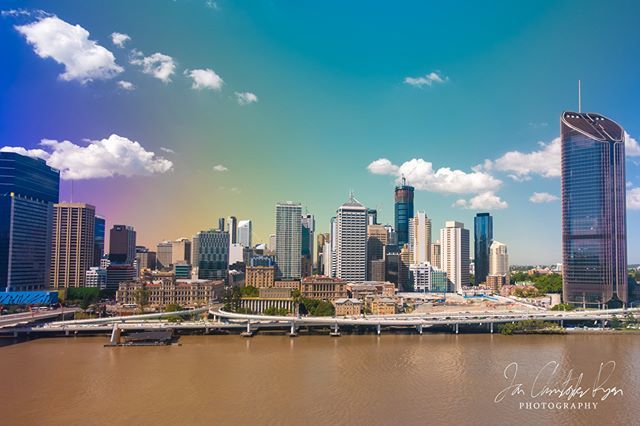 IanRyanNZ's tweet photo. "Birefringence Skyline"
Sometimes as a photographer you get accidental bad shots that are actually quite nice. This is shot through the tempered glass of the Wheel of Brisbane with the stress in the glass is causing the colour shifts.
.
.
Copyright Ian R… https://t.co/ydLPoUshde https://t.co/BZQsiKwq09