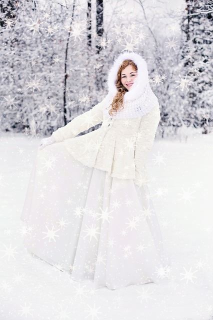 FoamCushion's tweet photo. Happy Snow Day! Stay Safe! Have Fun! #WrapUp #Warm #Snow #SnowWarning #Metoffice #UkWeather #FeelinglikeWinter #Accessories #Weatheraware #3wordweather #Woman #HappySnowDay #WinterWonderland #EmmaStorm #FeelinglikeWinter #Sledge #SledgeFun #WhiteSnow #Whitecoat https://t.co/gzXYSoVzZb