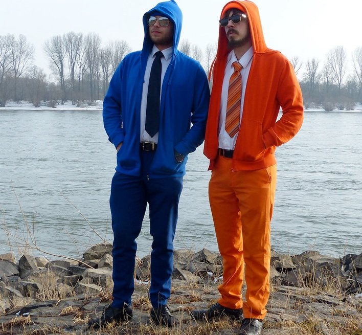 LordGugu_eu's tweet photo. Treff am Fluss Ufer
Wo würdet ihr gerne per Schiff fahren?
#blaueranzug #orangeneranzu #bluesuit #orangesuit #lackschuhe #lederlackschuhe #gestreiftekavatte #kravatte #schlips #singlasses #sonnenbrille #gürtel #armbanduhr #verspiegeltesonnenbrille #fluss #river #hemd https://t.co/g1rHcbRkUz