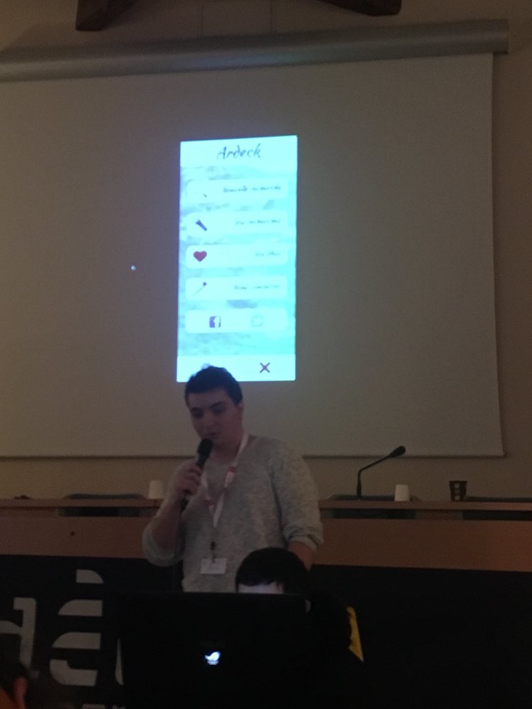 datactivi_st's tweet photo. 5ème projet : Ardeck, proposer de nouvelles expériences touristiques avec une application mobile. 
👏à Saul (13 ans) qui a tenu toute la durée du hackathon et qui a pitché son projet :) #hack07 #opendataday https://t.co/44J0JeRAqC