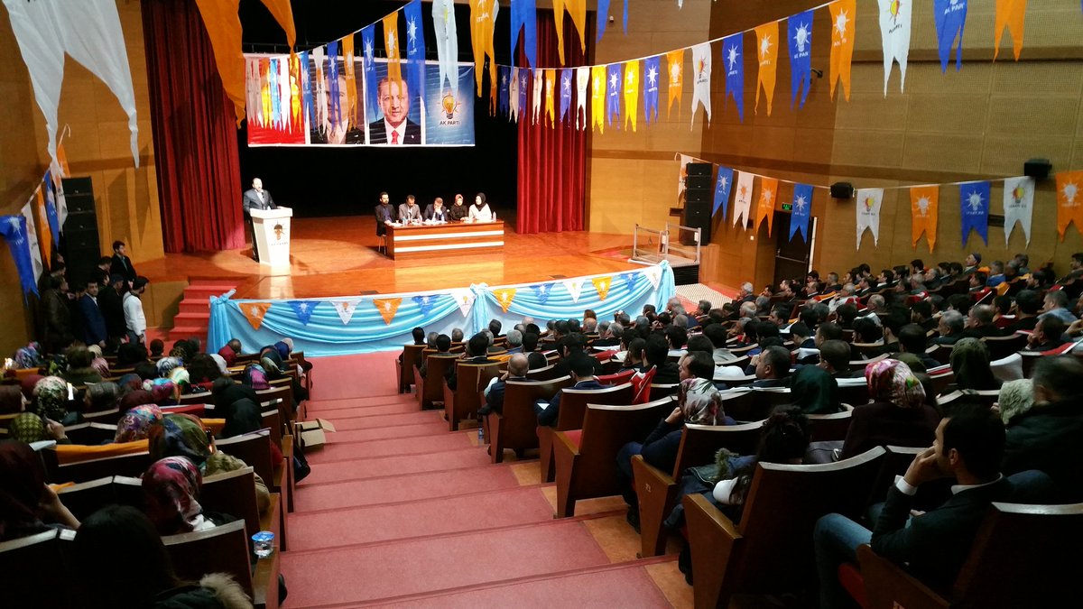 Mart ayı Genişletilmiş İl Danışma meclisi toplantımız Milletvekilimiz Sn. @ataullahhamidi Kadın Kolları MKYK üyesi Sn. Şaziye Gündüz İl, İlçe Teşkilatlarımız ve davetlilerin katılımlarıyla başlamıştır. Allah hayırlara vesile etsin. <a href="/mustafaatas/">Mustafa ATAŞ</a> <a href="/metinbulut23/">Metin BULUT</a> <a href="/aerdemcantimur/">Abdullah Erdem Cantimur</a>