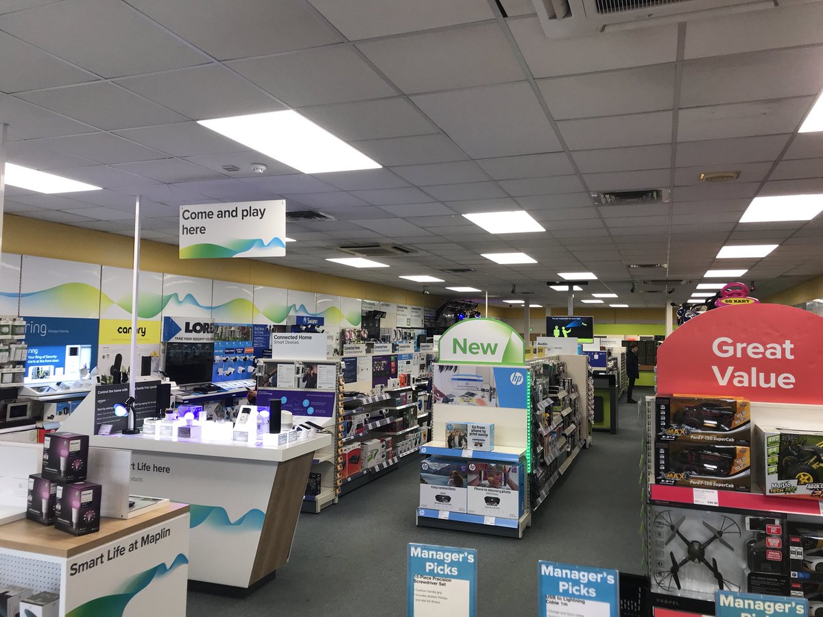 Maplin_MAN's tweet photo. With a shop full of stock and more coming in, administration? What does that mean? We’re still here and packed with great items and even new ranges coming in, we are open for business as usual @manchesterfort https://t.co/ARnqQOWPmE