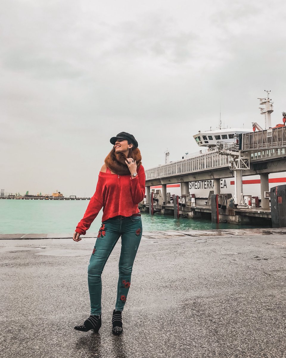 travel_thelife's tweet photo. #FelizFinde 😊 Empieza nuestro viaje rumbo a Marruecos 🇲🇦 en el ferry @Trasme_oficial 🛳 Y es genial poder llevar nuestro coche en el ferry para el road trip que estaremos haciendo por Tánger, Fez y Chefchaouen 💙 #todoempiezaabordo #trasmetelleva 💯 https://t.co/uYM7C7u2uW