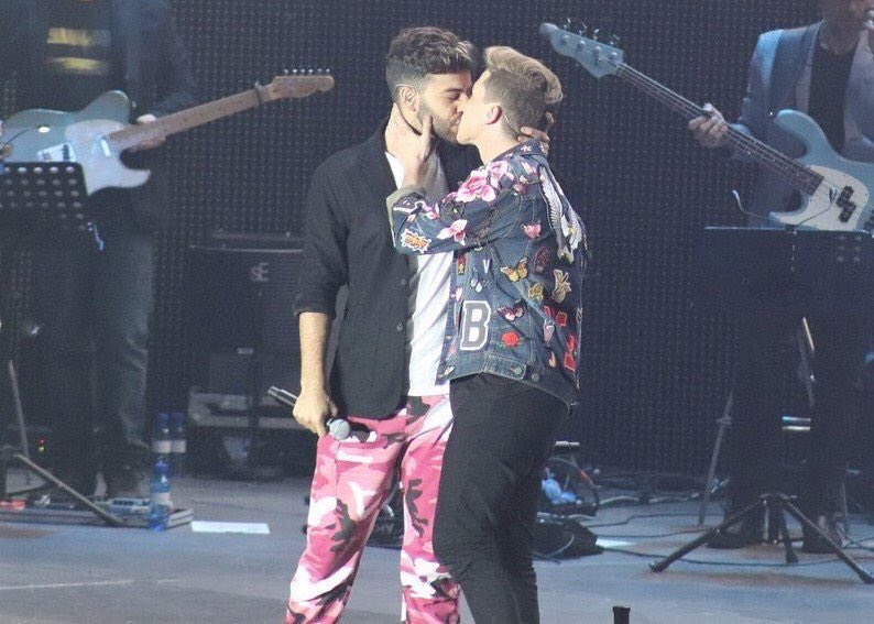 🏳️‍🌈 Amor, libertad y visibilidad. 🏳️‍🌈#GraciasRagoney por hacernos vibrar anoche encima del escenario y siempre.
💗