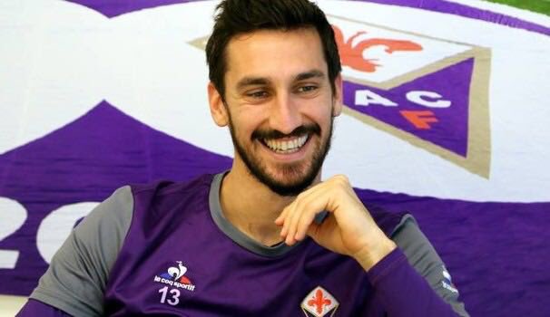 In momenti come questo tutto perde d’importanza. Sono sconvolto da questa immane tragedia che ha colpito Davide e stringo in un forte abbraccio la famiglia Astori, Francesca e la piccola Vittoria ❤️ #davideastori #fiorentina #rip