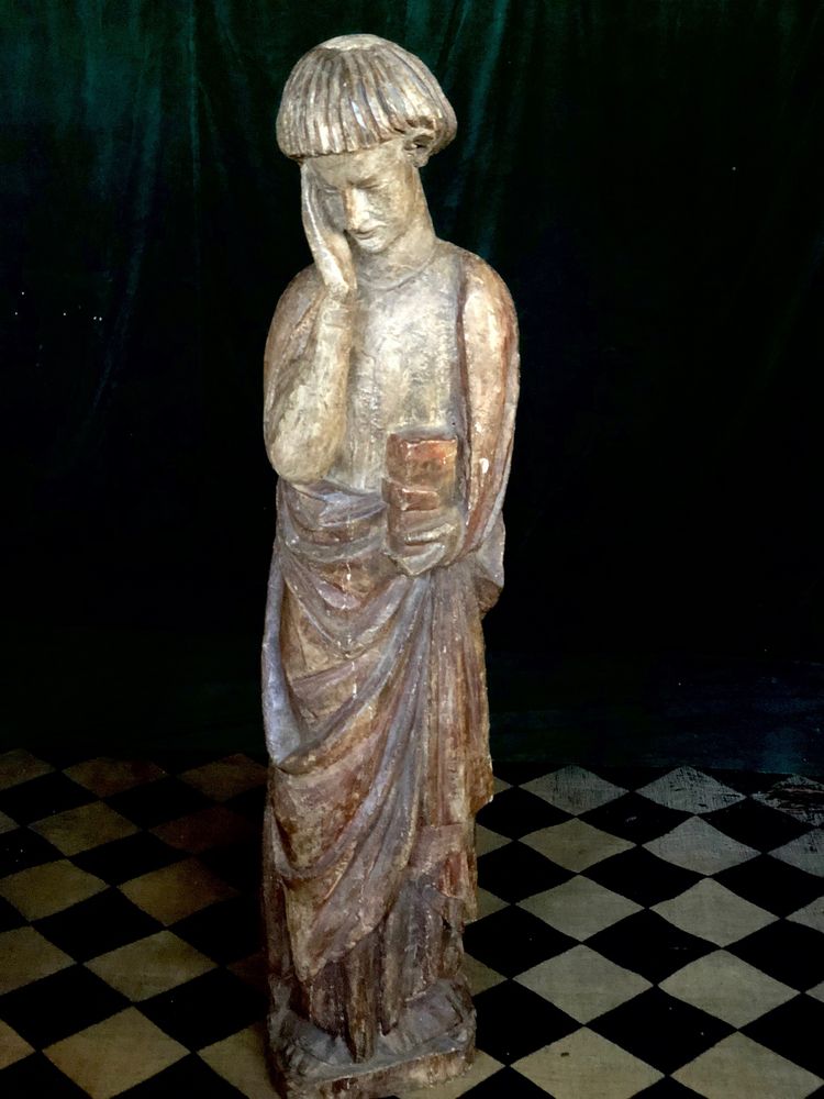 peterbantiques's tweet photo. A wonderful large carving of John the evangelist (England, 14th century)
https://t.co/SBtLuKk6Nv https://t.co/Y4qKGBoFqI