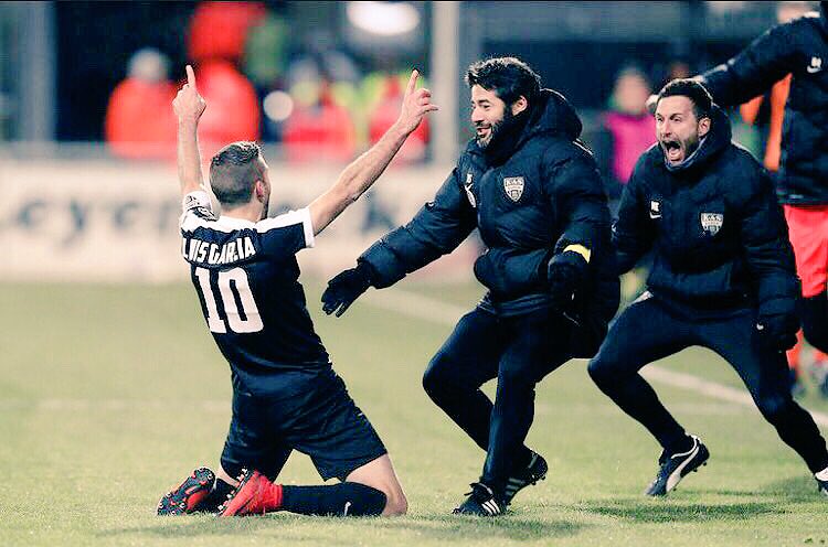 Xinoexposito's tweet photo. “One who gains strength by overcoming obstacles, possesses the only strength which can overcome adversity” - “Adversity cause some men to break, others to break records” #againsteveryone #butwewillmakeit #strengthinUnity #UnitedWeStand #jpl #believe @kas_eupen https://t.co/Y8MxABM3GY