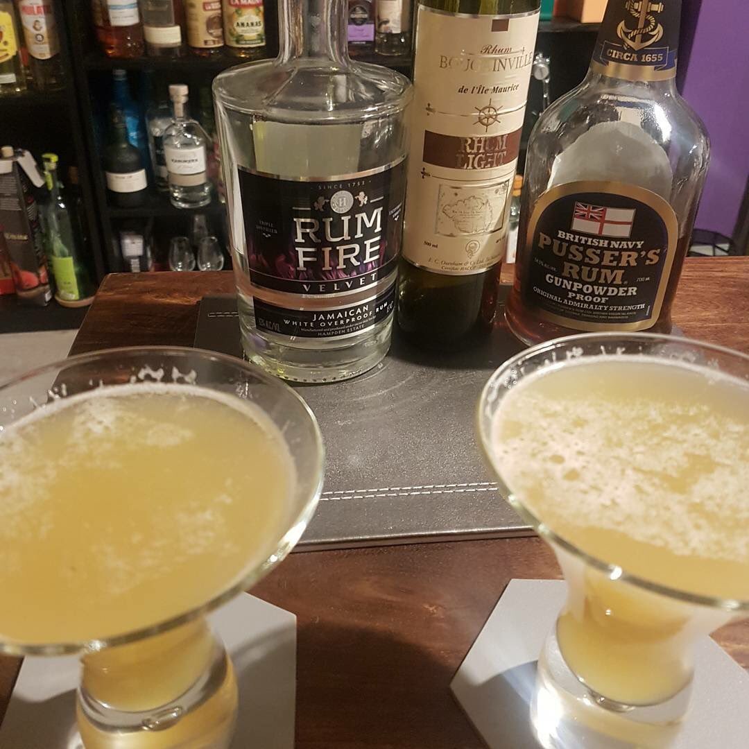 rumminguk's tweet photo. Found a tiki recipe on Difford's Guide that uses gunpowder proof, Jamaican overproof and light white rums, mixed with pineapple juice, amaretto and lime juice, topped with prosecco. Nice and strong!
#cocktails #rumcocktails #overproof #gunpowderproof #rum #rumming 🍹 🍹 https://t.co/lMg4XyEyfo