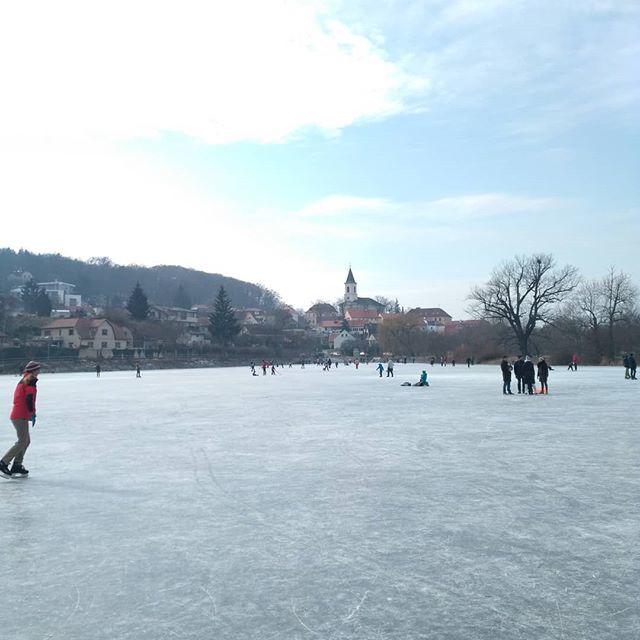 mnumerato's tweet photo. #skatingtime #Prague #truewinter https://t.co/ZP5tfboYEq https://t.co/LZOMOvvTLX