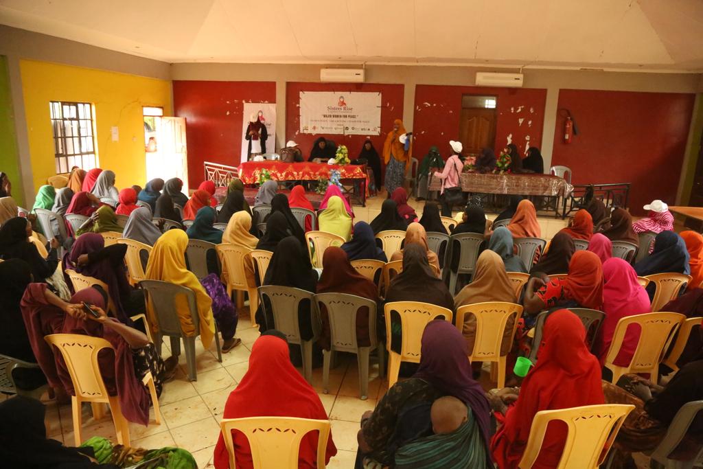 SistersRise's tweet photo. Day three of the #WajirwomenForPeace workshop. Women from Eldas community showed up in large numbers to call for peace and unity in Wajir. Specail thanks to our Peace Partners: @JetwaysAirlines @StarFM_Kenya @WajirCountyKE  @TakafulAfrica @NCIC_Kenya @fcb_interact https://t.co/6zv8MvOhIW