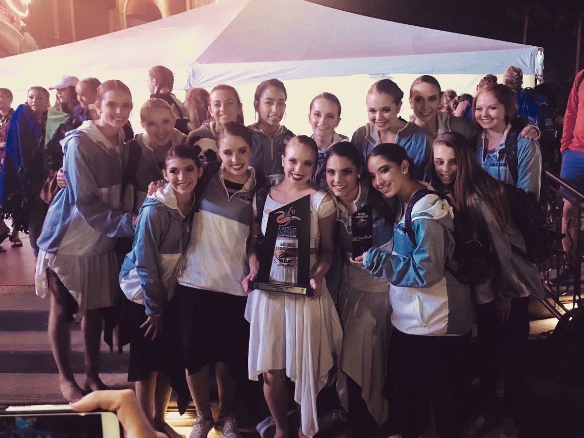 ColumbinePoms's tweet photo. 13th out of 32 incredible dance teams from all across the country as well as receiving an Unleashed Award (judges favorite)! We left it all on that stage and are so proud💙 Medium team performance finals up next ☀️ #theworkisworthit https://t.co/j7KkxKV0ND