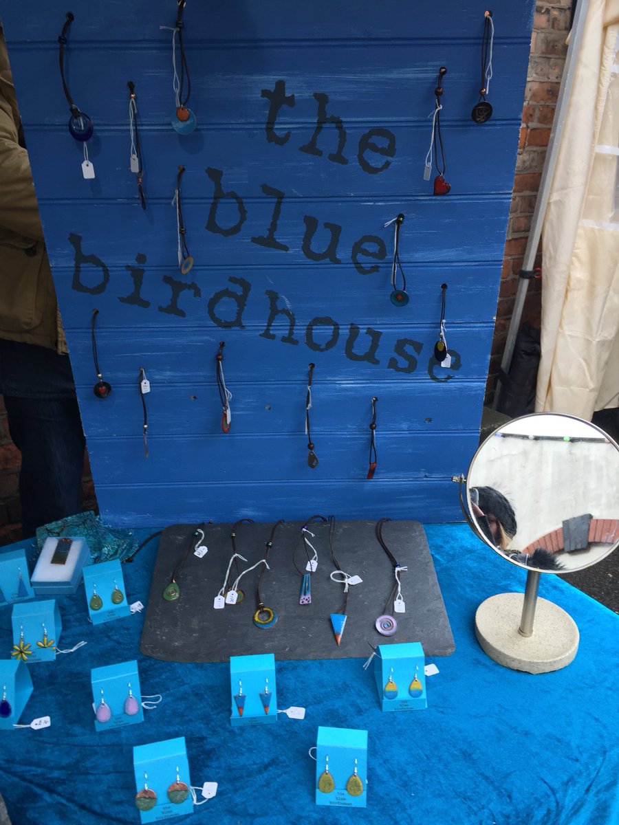 _makersmarket's tweet photo. #Knutsford we are back! Over 160 talented makers, bakers & creators showing their wares! Join us from 11am - 4pm!
.
.
.
#knutsford #cheshire #artisan #makersmarket #food #drink #art #craft #music #supportyourlocalartisans #thefutureisartisan #buyfresh #livewell https://t.co/uiErRlNwXW