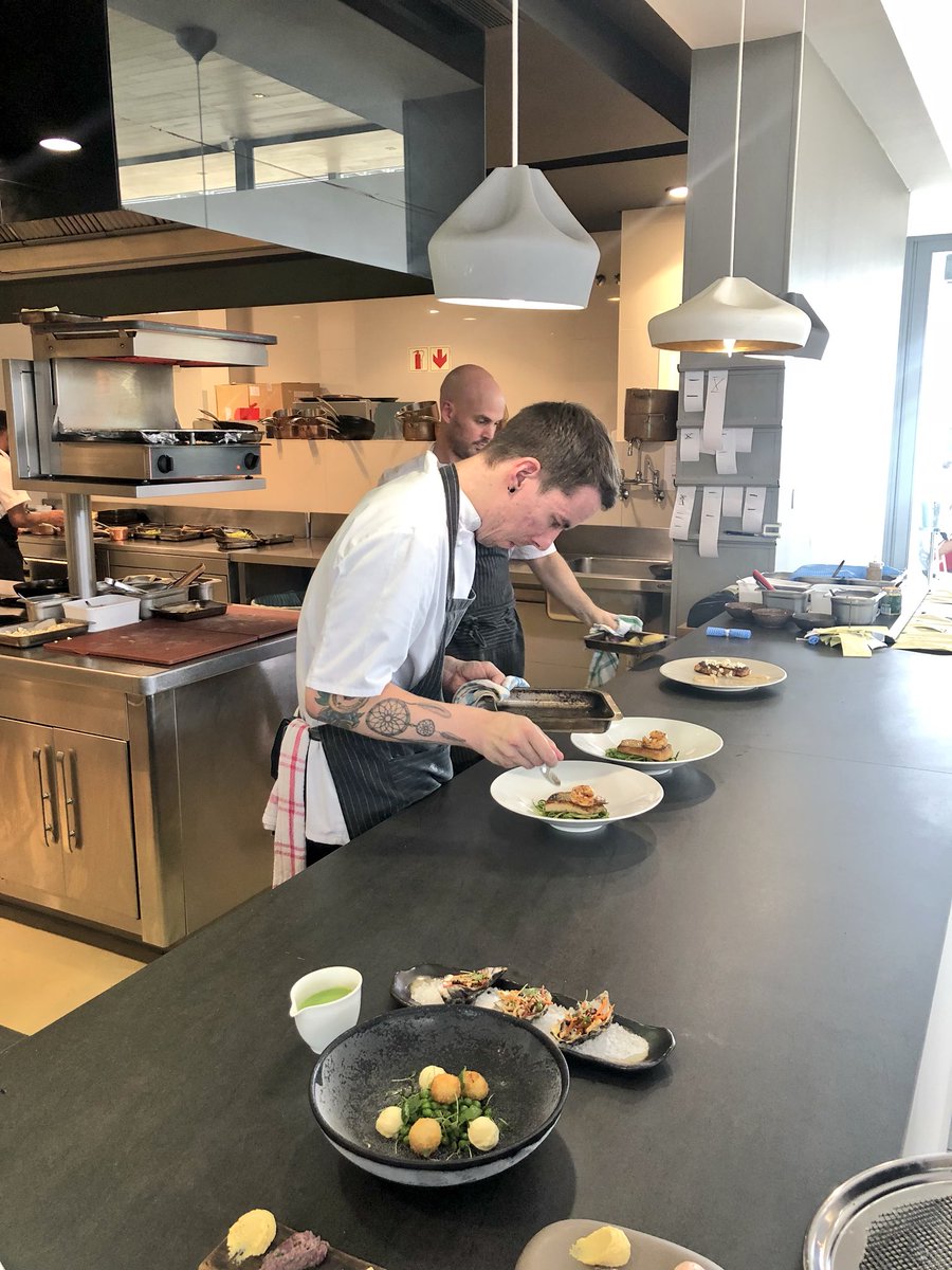 melissadelport_'s tweet photo. I’m experiencing One @cavalliestate. Today’s hero is the celeriac. Not a bad way to spend a Sunday. Gorgeous food, setting and of course, wine! #oneatcavalli https://t.co/LJcJeDjIiF