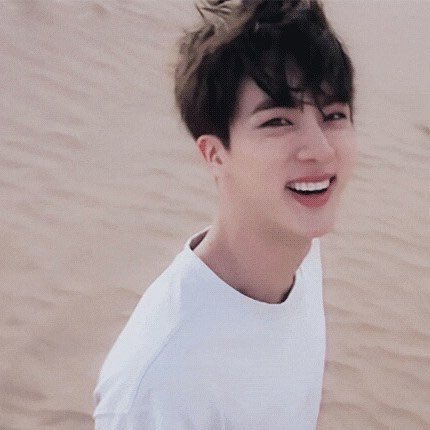 jinspring_'s tweet photo. Seokjin is perfection https://t.co/DAvkptdIyE