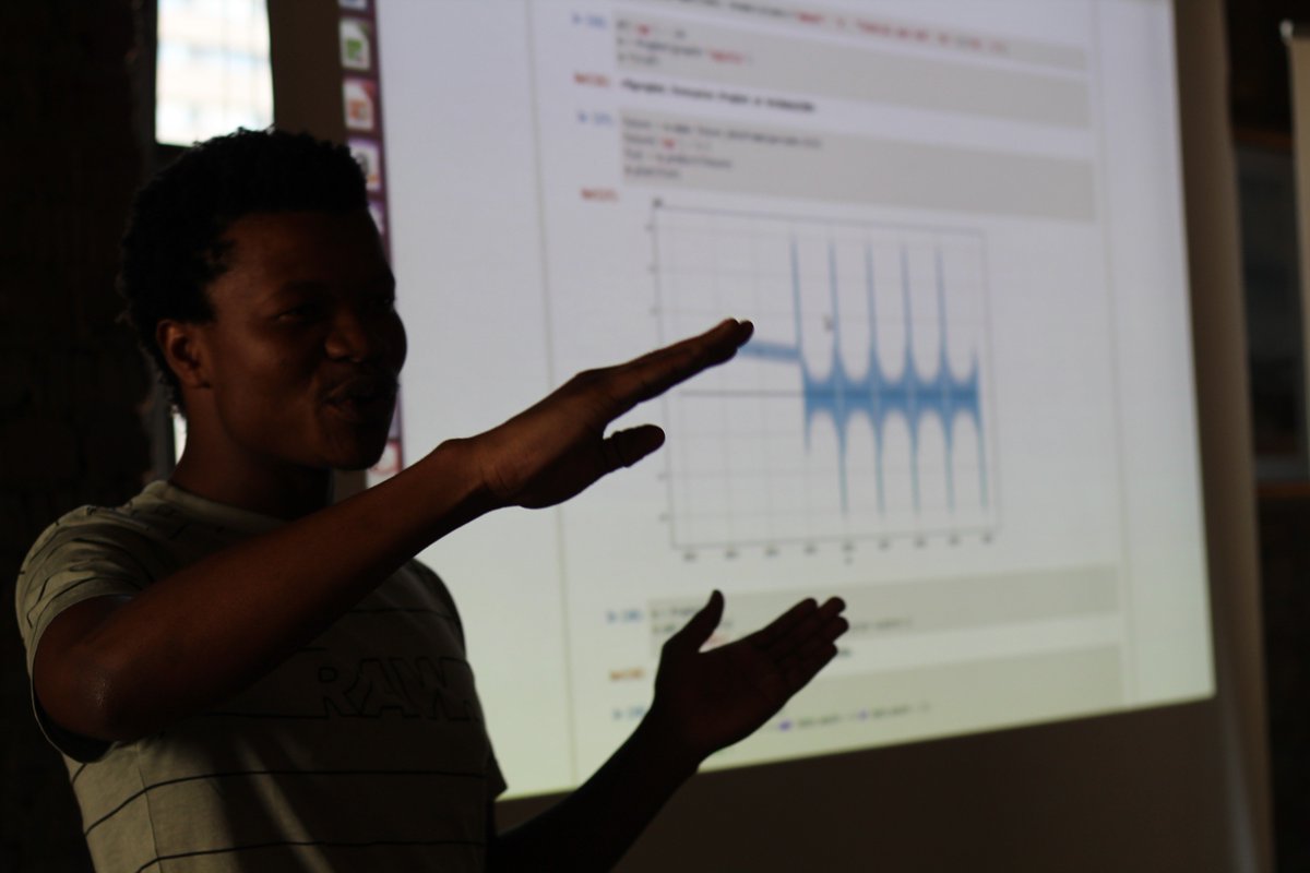 TiyaniTee's tweet photo. Data Wizards presenting their https://t.co/FY9Dd7PhV7 solution at #NTBDHack #Budget2018 @LloydDoctor https://t.co/xA7XMOkhGk