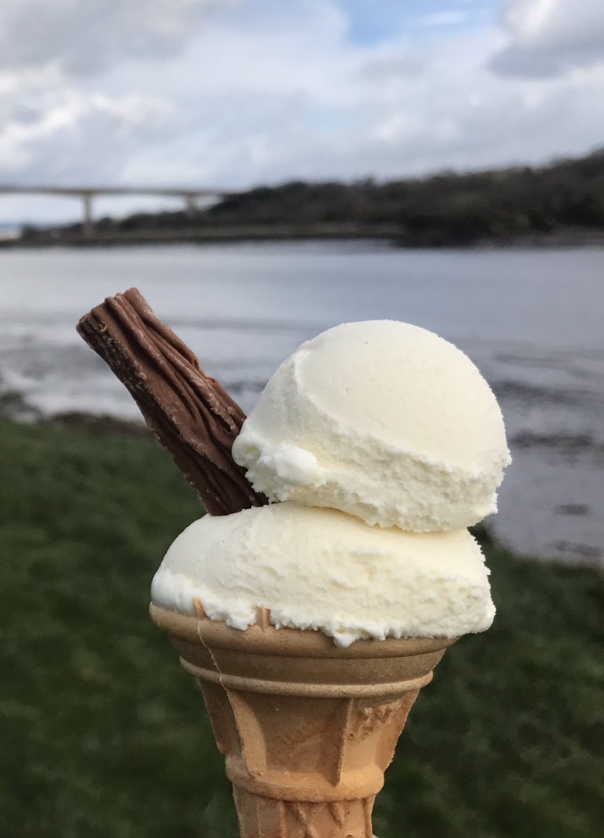 Snow crisis averted, the Hocking's ice cream fleet are back! #Bideford #Spring #Medium99 #FirstOfTheSeason #NorthDevon