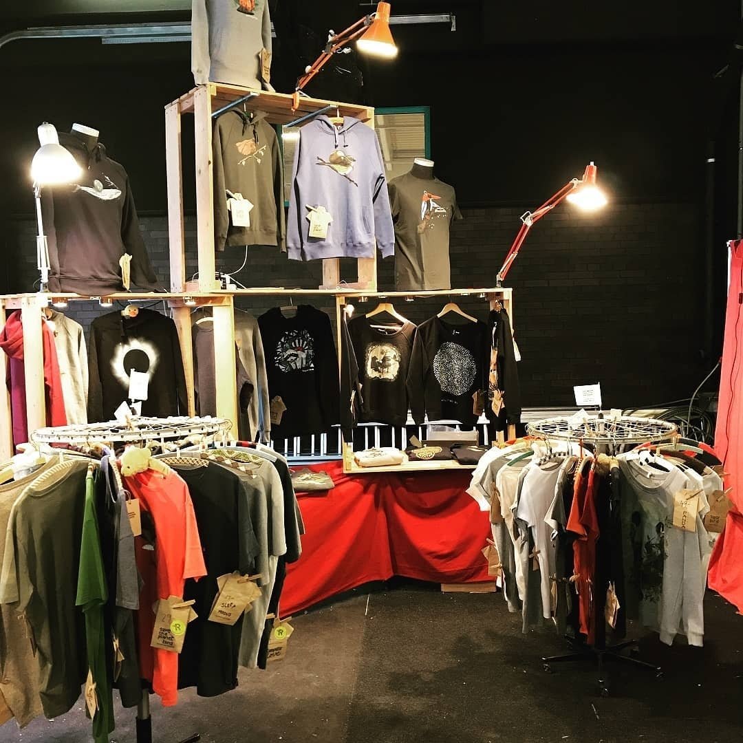 hitocreations's tweet image. Watch out #linz: our friends @Nikkifaktur are coming with their #organic #FairTrade #streetfashion to the #designmarkt @tabakfabriklinz. They will sell stuff from @jase34design, @ArsMagna_Design and many others. #hitocreations #network