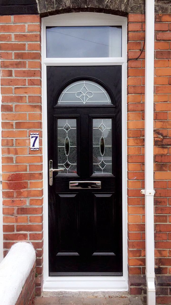 customdoorcouk's tweet photo. #Doorcentral #CompositeDoor #offer @doorstopdoors Composite Doors fitted from just £700!! Contact us now for your free no obligation quote! https://t.co/HMuSLjhc3s