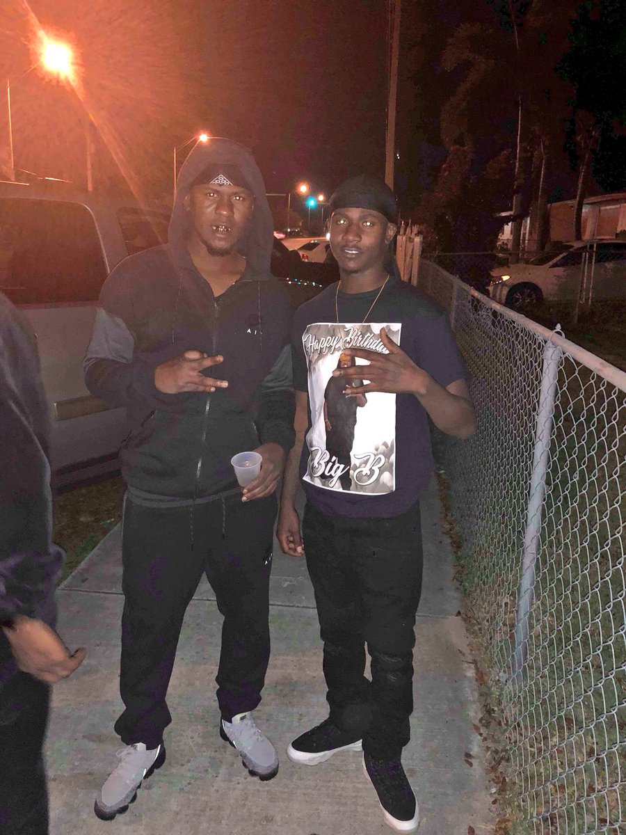 Tooshort_31's tweet photo. To original with this shit #RIPJUGG #FreeThemHustlers https://t.co/gp4t4dIHyf