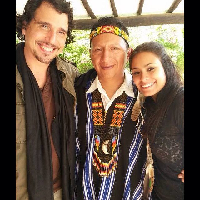 AlbertoRoss77's tweet photo. Con el taita Jersain tisoy luego de una ceremonia maravillosa de ayahuasca 🙏
.
. 
#albertoross #newsong #music #joy #popeclectico #musicamedicina #videooftheday #yage #pop #album  #instamusic #indie #trippy #instapopular #lovemusic #musica  #ayahuasc… https://t.co/a1InR1qZAJ https://t.co/97Yp6Pv50i