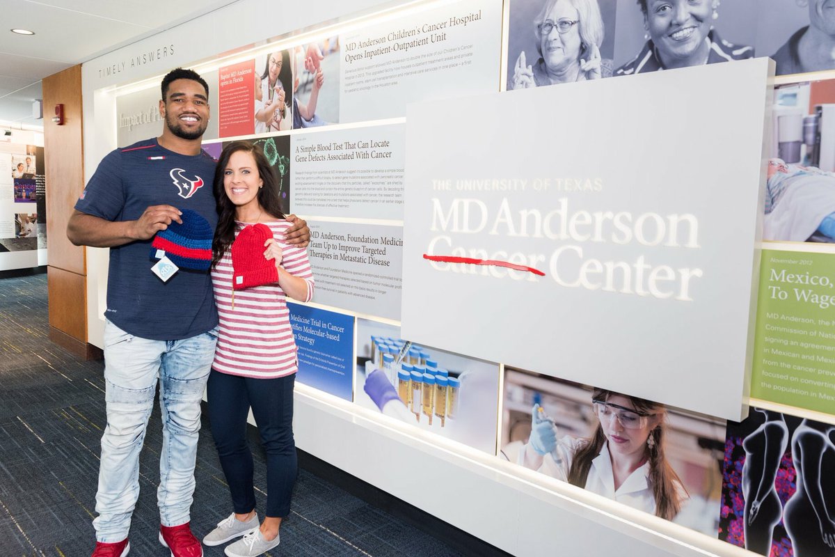 LaTroy Lewis joined Rebecca Dotson of @818Ministries for an impact day at <a href="/MDAndersonNews/">MD Anderson News</a> 💙#makewriteimpact