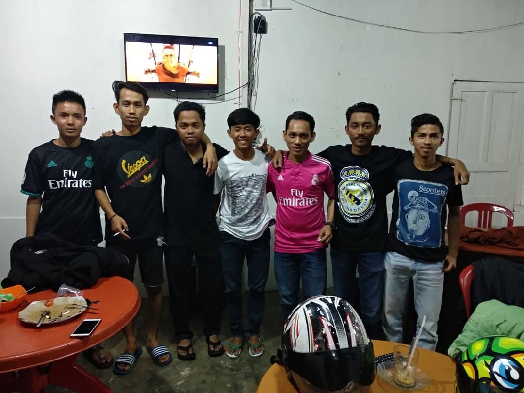 prmi_solok's tweet photo. #DokumentasiPRMI
Kegiatan PRMI SOLOK semalam
#FunFutsalPRMI dan #NomadPRMI
Ayo bergabung bersama kami menjadi MADRIDISTA SEJATI π
cc @Madrid_Indo
#HalaMadrid #VamosPRMI #VamosMisol https://t.co/Zazm3W273Z