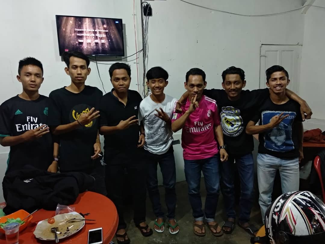 prmi_solok's tweet photo. #DokumentasiPRMI
Kegiatan PRMI SOLOK semalam
#FunFutsalPRMI dan #NomadPRMI
Ayo bergabung bersama kami menjadi MADRIDISTA SEJATI π
cc @Madrid_Indo
#HalaMadrid #VamosPRMI #VamosMisol https://t.co/Zazm3W273Z