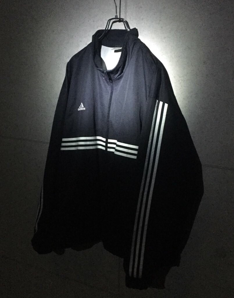 furugi_utsuroi's tweet photo. 【古着屋utsuroi プレゼント企画 】
4月のオープンまで毎週開催致します🎁
《第1弾》
・adidas ナイロンジャケット 

・応募方法
①utsuroiをフォロー
②このツイートをリツイート

・〆切 3/18
・送料無料

たくさんのご応募お待ちしております🙇‍♂️

#古着好きと繋がりたい #古着 #古着屋utsuroi https://t.co/MhUz3BVZ0W