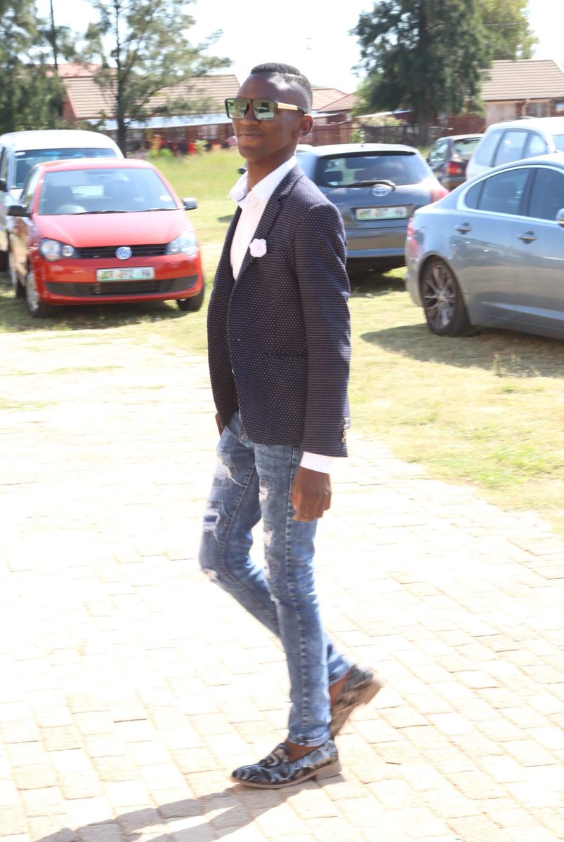 Grace_Mahikeng's tweet photo. We are driven and encouraged by this verse, Psalm 122:1, I was glad when they said unto me, let us go into the house of the lord. This is Great Grace Church congregation coming in for the Sunday service earlier this Morning here in Mahikeng. #30YearsOfGrace #PreparationForChange https://t.co/0BiTEOUICX