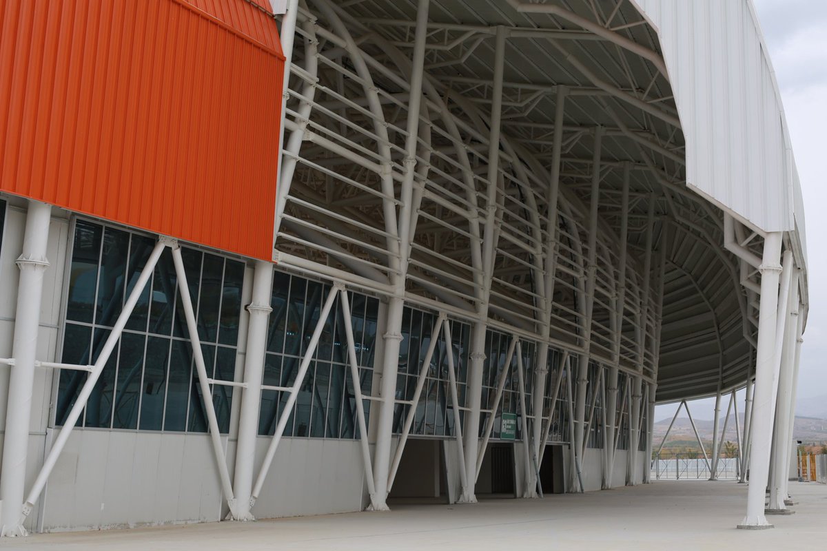 StadiumDB.com tweet media
