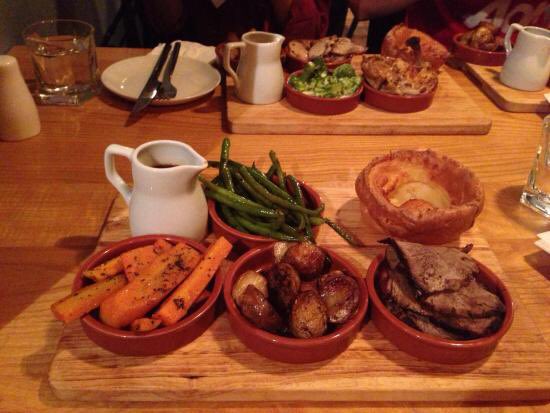 #SundayRoast happening now #wine #happy ❤️🍞🍷☕️🍰