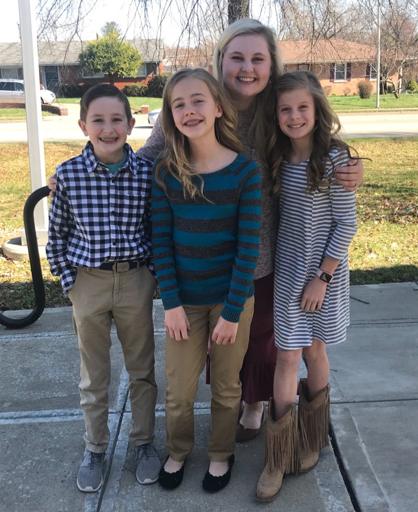 LbMays's tweet photo. These 5th graders rocked a PD presentation about academic language &amp; accountable talk with their teacher this weekend.  #projectplace #criop #proudprincipal  😊❤️🦁@LemonsMill https://t.co/DLm3RSjHxx