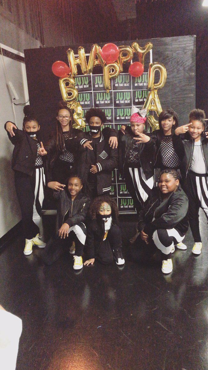 _iampoca_'s tweet photo. Every weekend #RawElement dancers making moves around the DMV #PROUD https://t.co/icUrs5Iu7j