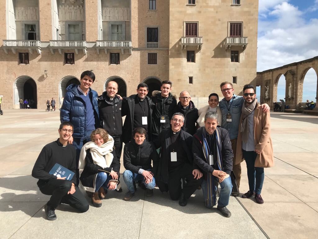 RetwitteandoJes's tweet photo. Acabando el #LifeTeenET2018 en #Monserrat. @IllescasParroq y @RetwitteandoJes da la Gracias a #Dios por este maravilloso encuentro https://t.co/gh6wO0imq8