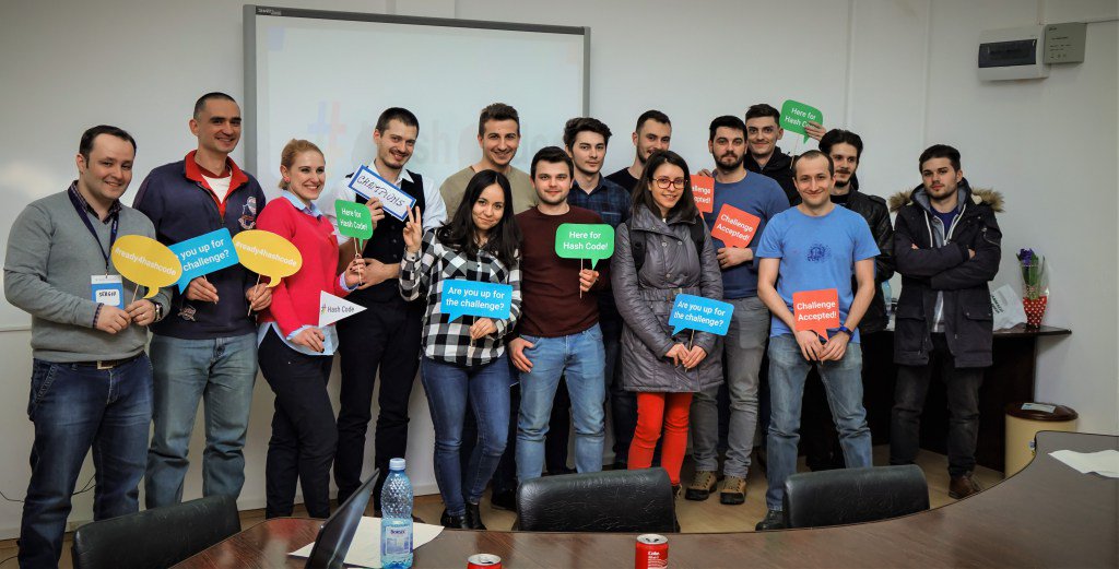 damianirimescu's tweet photo. Primul Google #HashCode din Craiova a avut loc la Universitatea din Craiova https://t.co/GOqYFDOPH3 https://t.co/dzDa2XKM0d