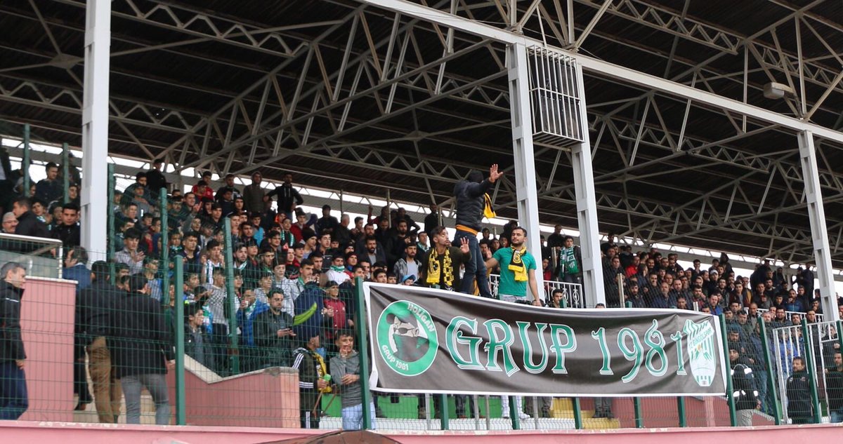 İl Başkanımız <a href="/MHanefiGuler/">Mehmet Hanefi Güler</a> Sayın Valimiz Ali Mantı ile birlikte Şehir Stadyumu’nda 12 Bingölspor - Bayburtspor futbol müsabakasını izledi.