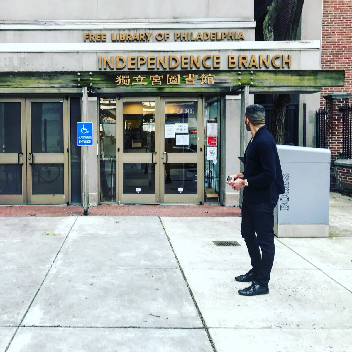 theauthordavid's tweet photo. Booking in #Philly #SundayBrunch #Philadelphia https://t.co/IlOiwUj9rI