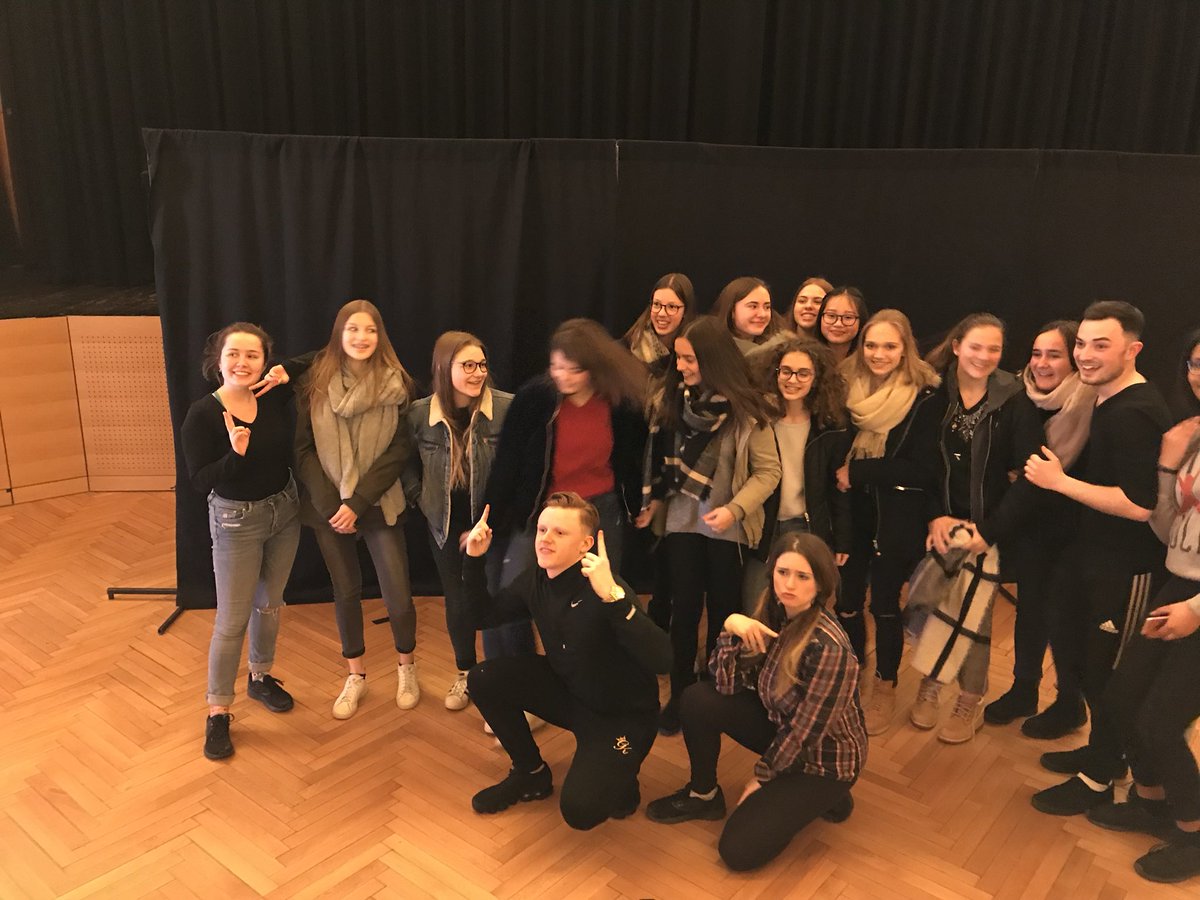 LCDiekirch's tweet photo. Emerald theater group am LCD. Great!! https://t.co/UAYhrOfqPE