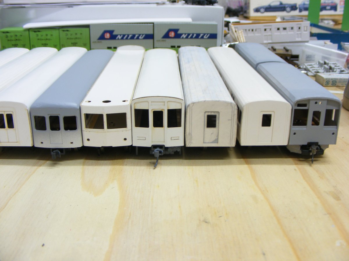 ｂ スカ ゆっくり作る鉄道模型 3300系が完成してないのに 作りかけと手付かずがペーパーだけで大量に ちょっと増えすぎた ブラスも含めると膨大な数に ゆっくり作る鉄道模型 Yama模型 いこま商会 Next のぞみ工房 モデルワークス スタジオ
