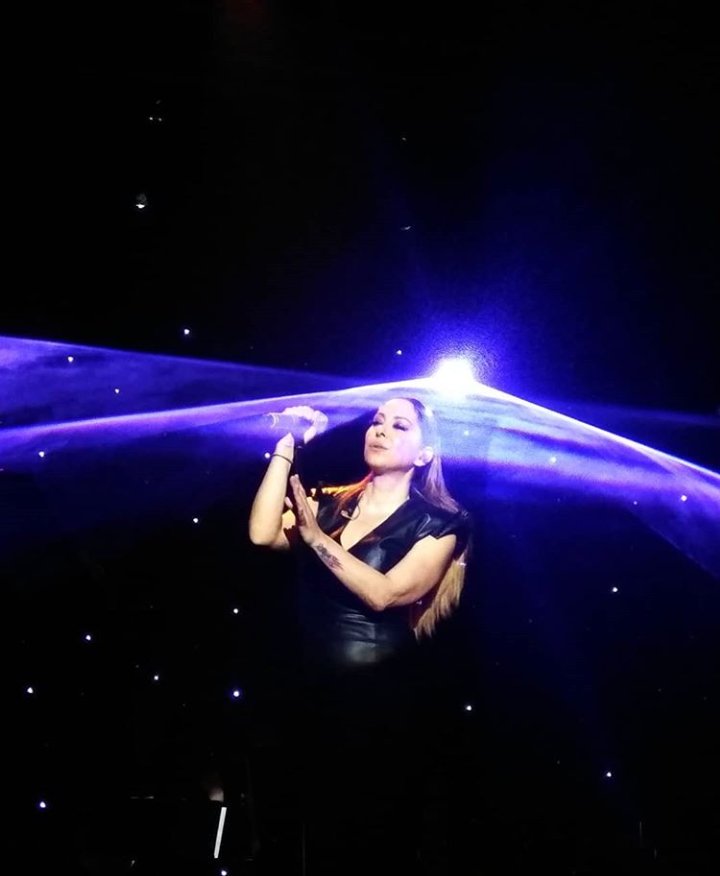 aslaneitors's tweet photo. #aslanatorsfamily
Μέχρι τα γεράματα θα ζω για να σου πω ΜΕΛΊΝΑ σ'αγαπώ https://t.co/scxRqKWqBx