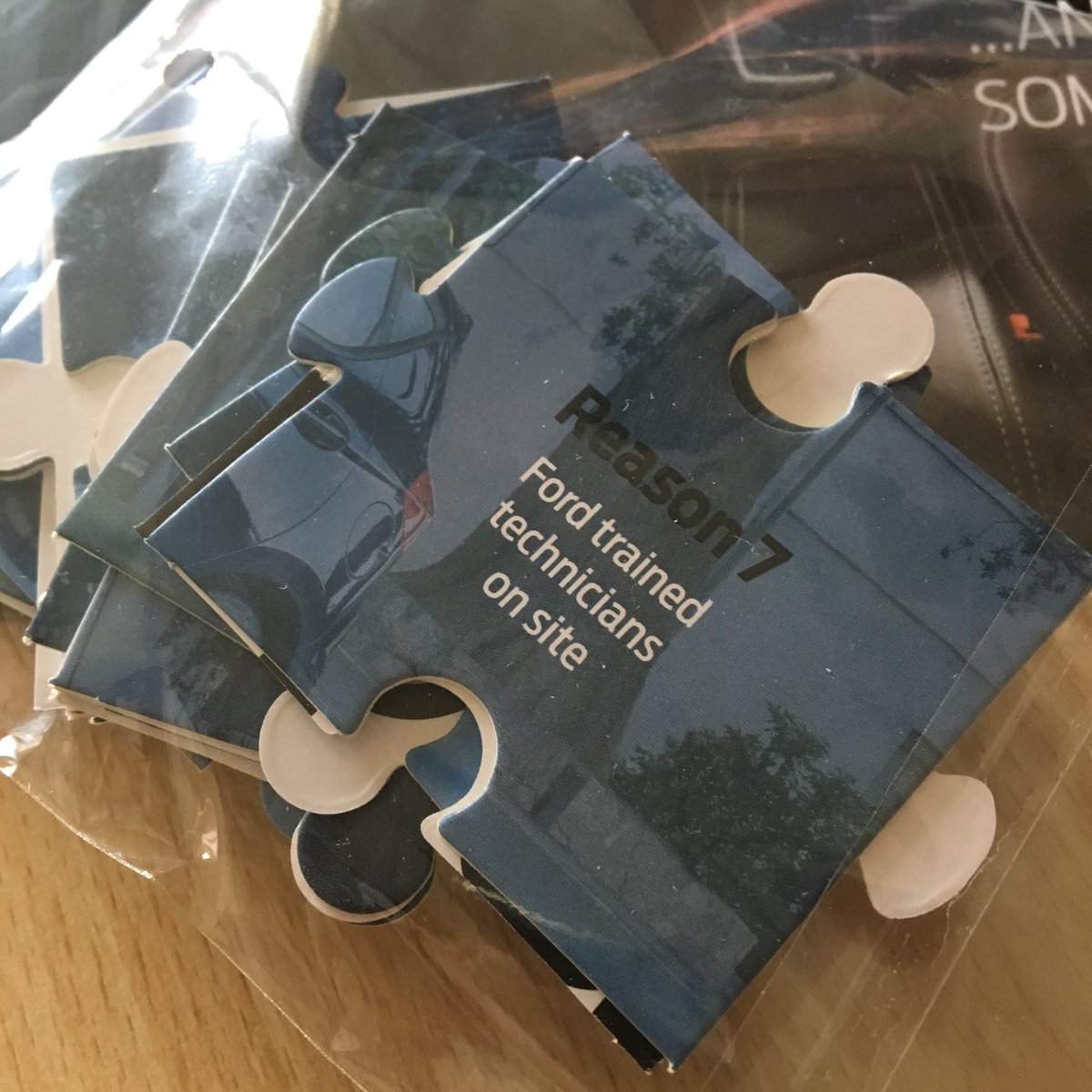 DobingDesign's tweet image. .@forduk what are you doing sending out dull and boring jigsaw puzzles as a marketing campaign? It’s like a terrible PowerPoint presentation full of duotone in a jigsaw #dullandlifeless #boring #lackofintelligence #laughable