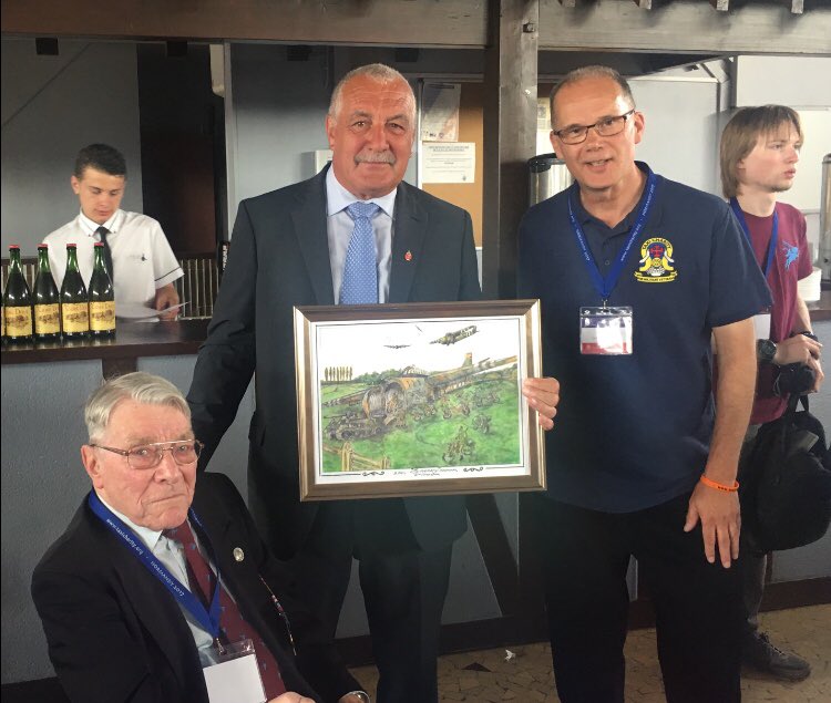 e4billycab's tweet photo. @TaxiCharity @AlastairBruce_ @OtwayInNormandy @NormandyGuide Photos from last years #BacktotheBeaches Trip ππ¬π§ https://t.co/Ol8A3al8rw